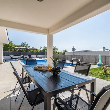 Lush In Sv Lovre Labinski With Private Pool *