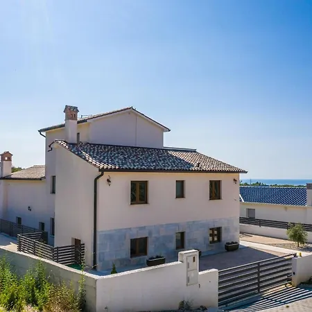 Lush In Sv Lovre Labinski With Private Pool *