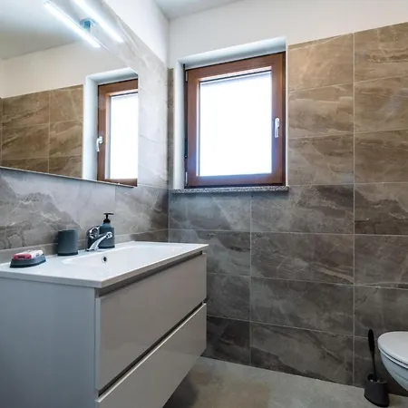 Villa Lush In Sv Lovre Labinski With Private Pool