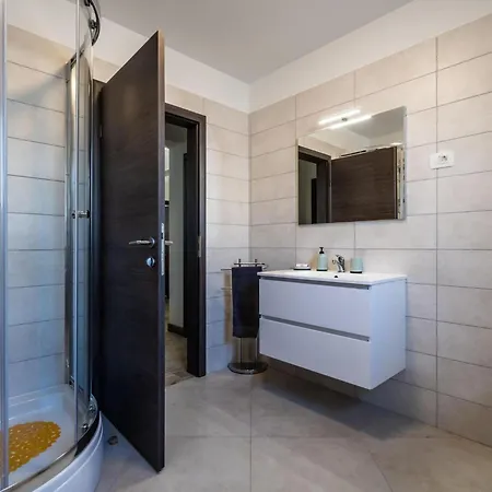 Lush In Sv Lovre Labinski With Private Pool Villa *